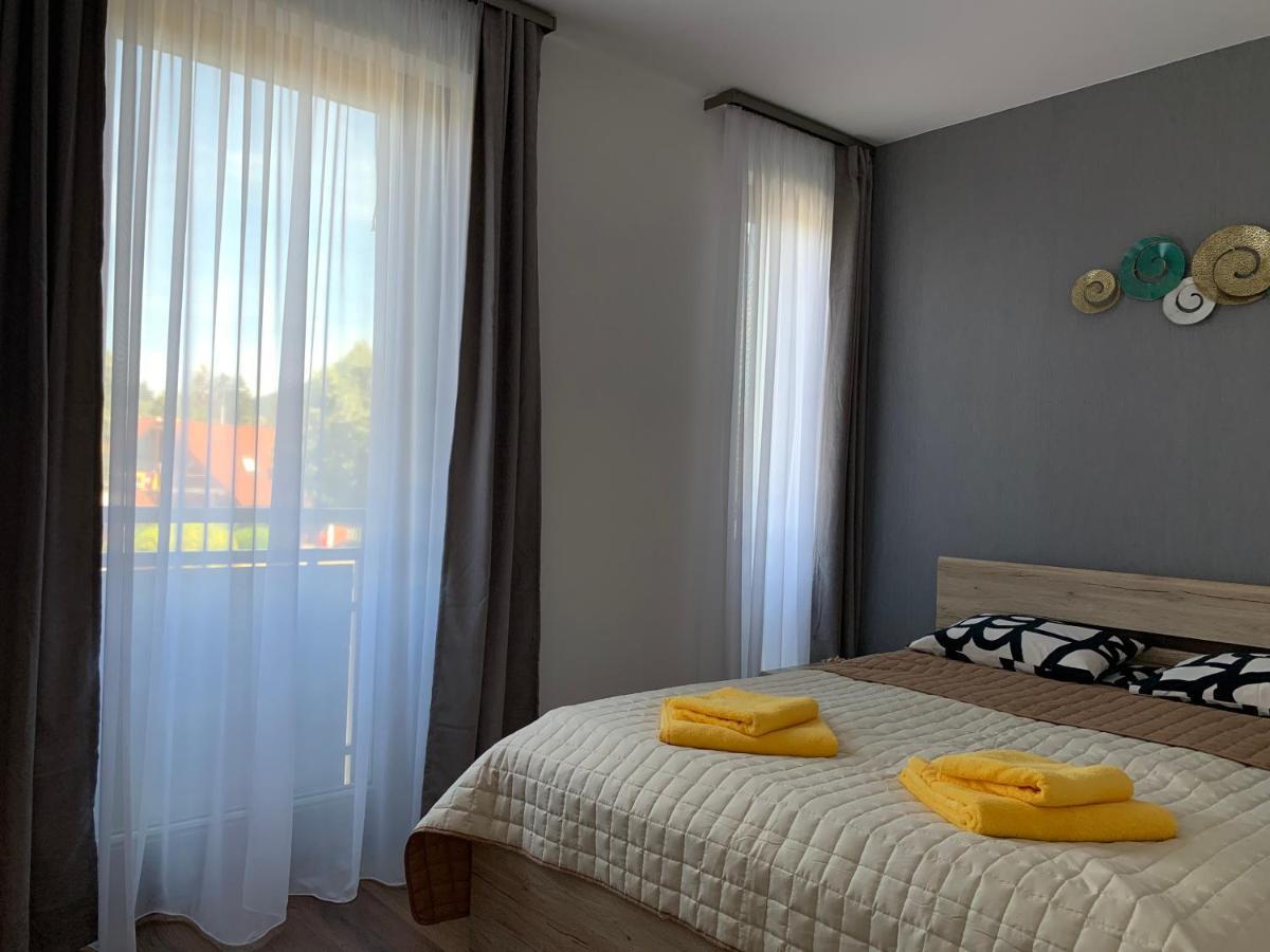 Naplemente Apartman Balatonfured Exterior photo