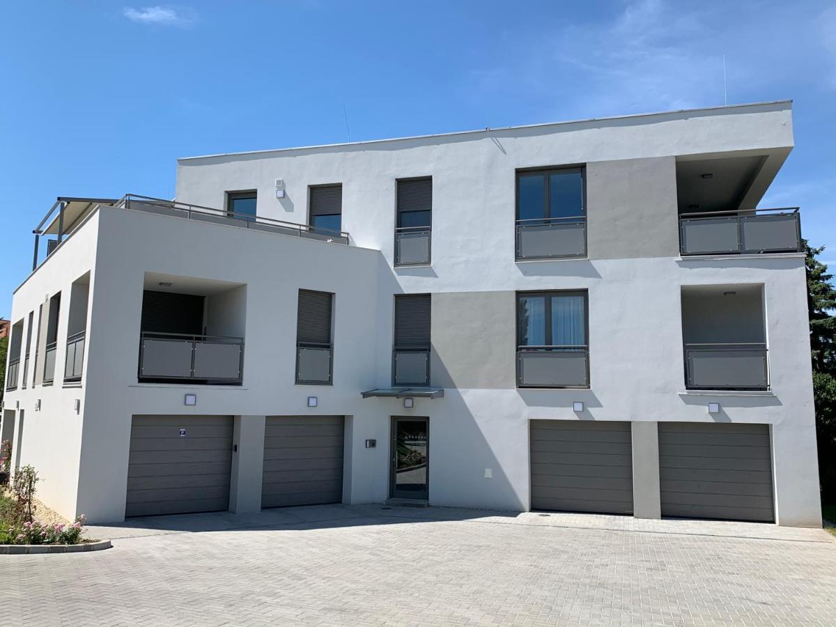 Naplemente Apartman Balatonfured Exterior photo